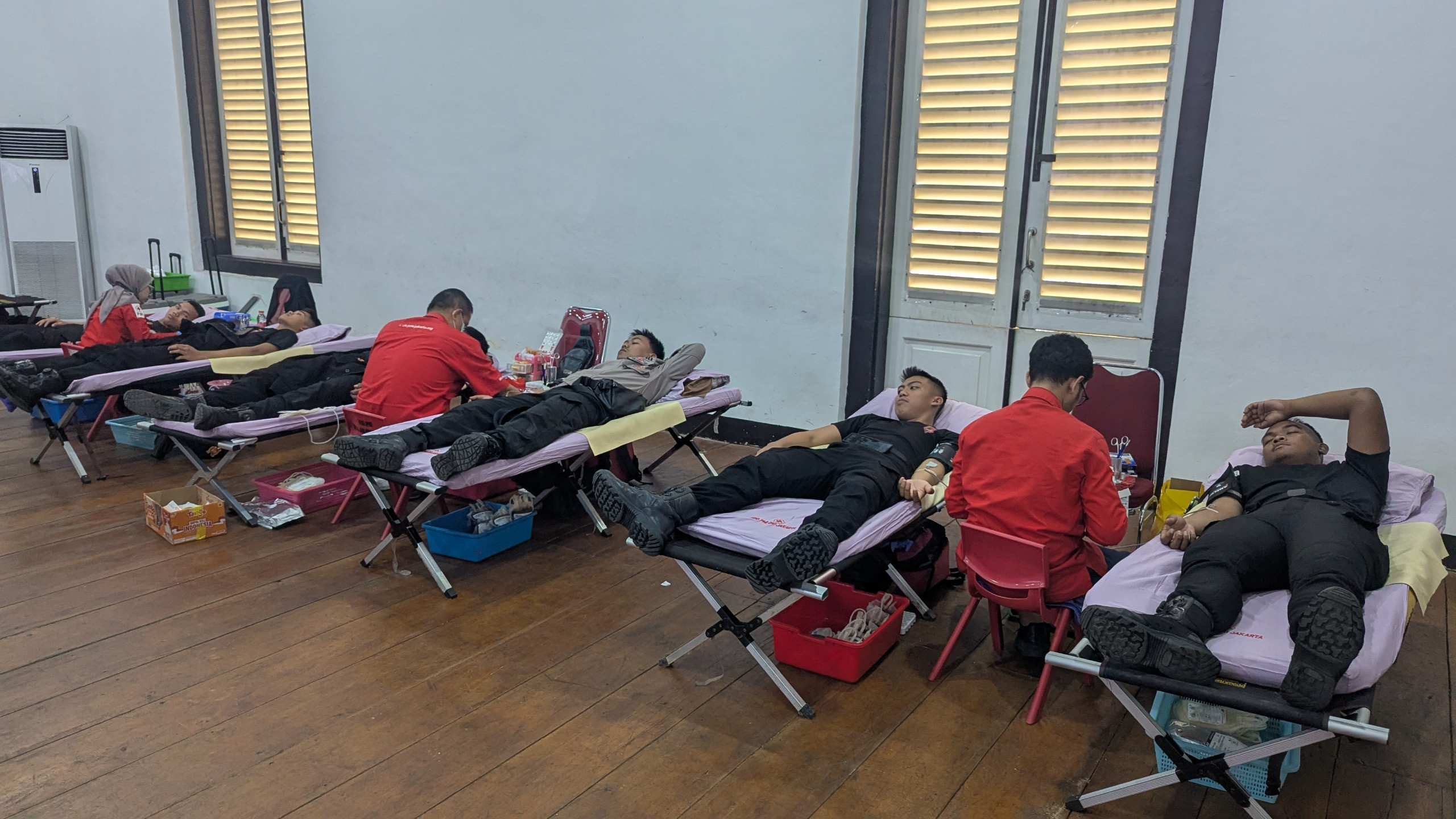 Brimob Polda Metro Jaya Gelar Donor Darah Sambut HUT ke-81 Kemerdekaan RI