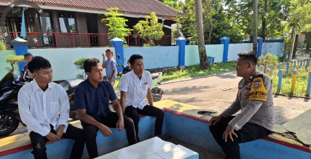 Bhabinkamtibmas Pulau Tidung Gencarkan Cooling System dan Sambang Toga, Tomas, Toda dalam Rangka Jaga Kamtibmas