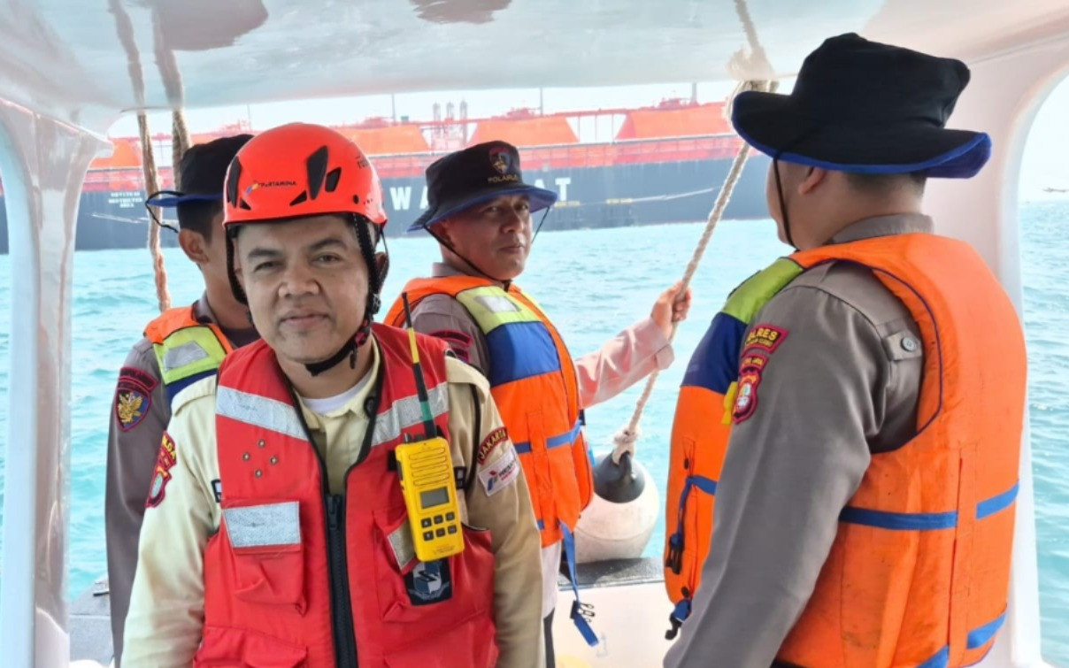 Jakarta On The Spot, Satpolairud Polres Kepulauan Seribu Sosialisasikan Layanan Polisi 110 dan Ajak Nelayan Tolak Alat Tangkap Terlarang