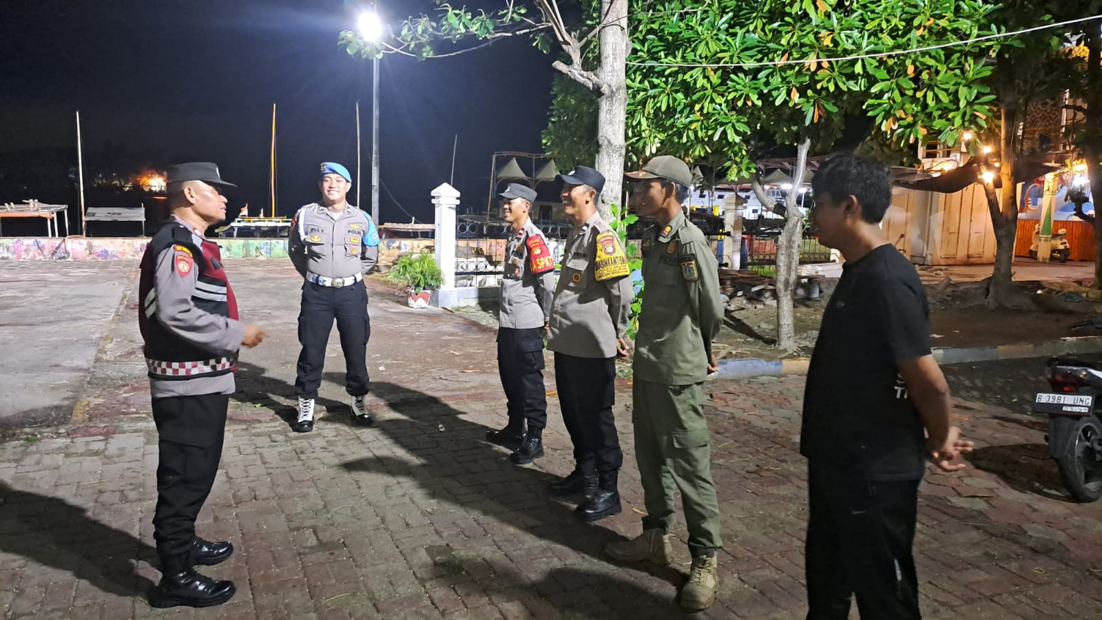 Polsek Kepulauan Seribu Utara Gencarkan Patroli Malam Perintis Presisi, Cegah Gangguan Kamtibmas Demi Wujudkan Jaga Jakarta+