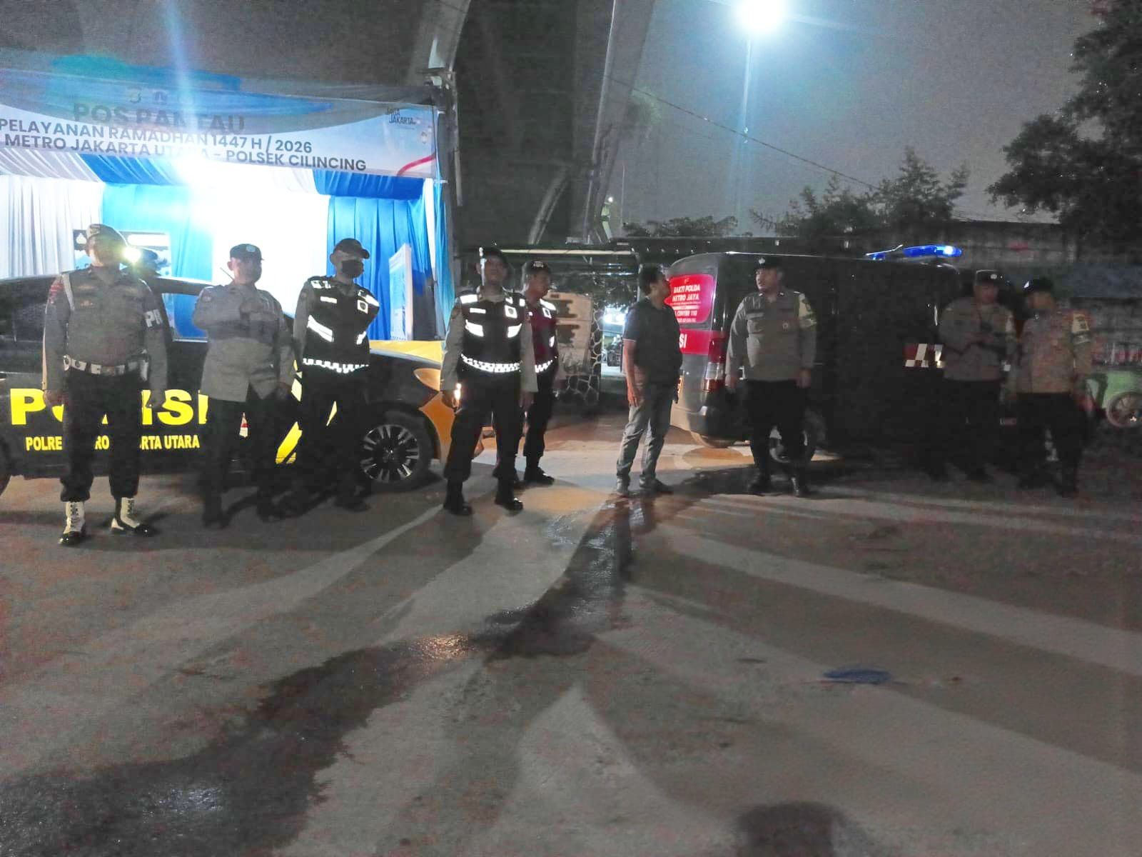 Patroli Gabungan Polsek Cilincing dan Satpol PP Digelar Tengah Malam, Sasar Titik Rawan Tawuran