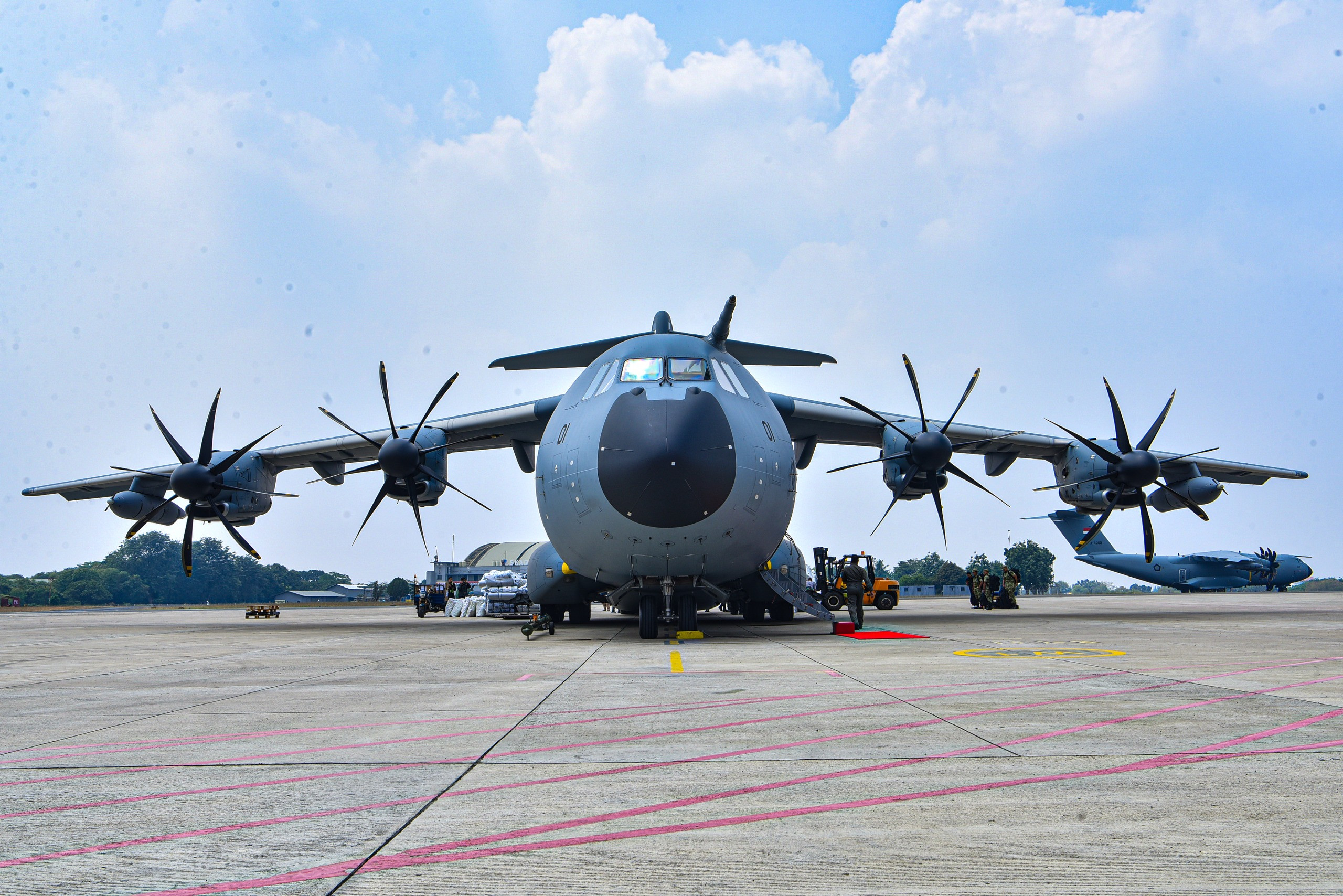 TNI Kerahkan 29 Alutsista dan Salurkan 122 Ton Bantuan untuk Penanganan Gempa NTT