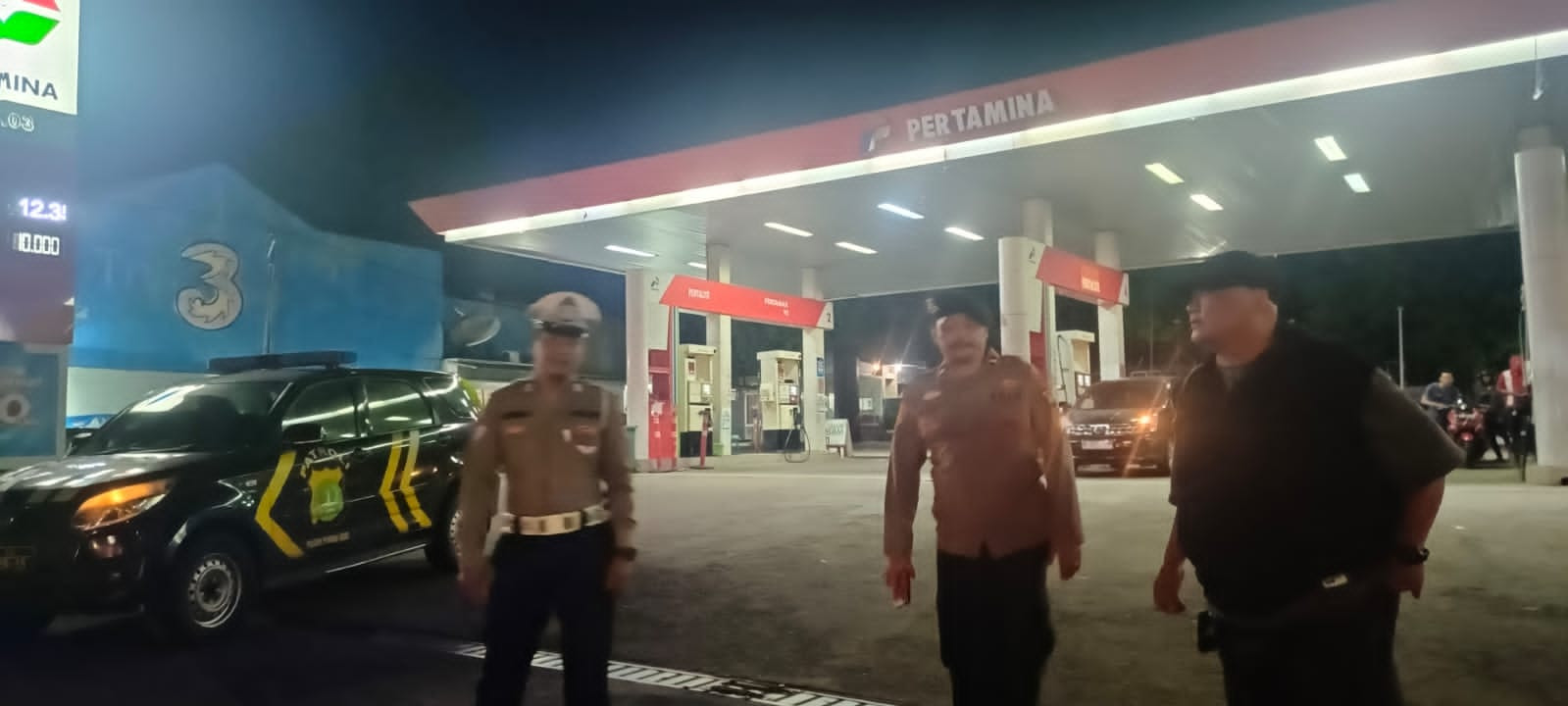 Unit Samapta Polsek Medan Satria Laksanakan Patroli Dialogis Jalan Kaki Antisipasi Guantibmas