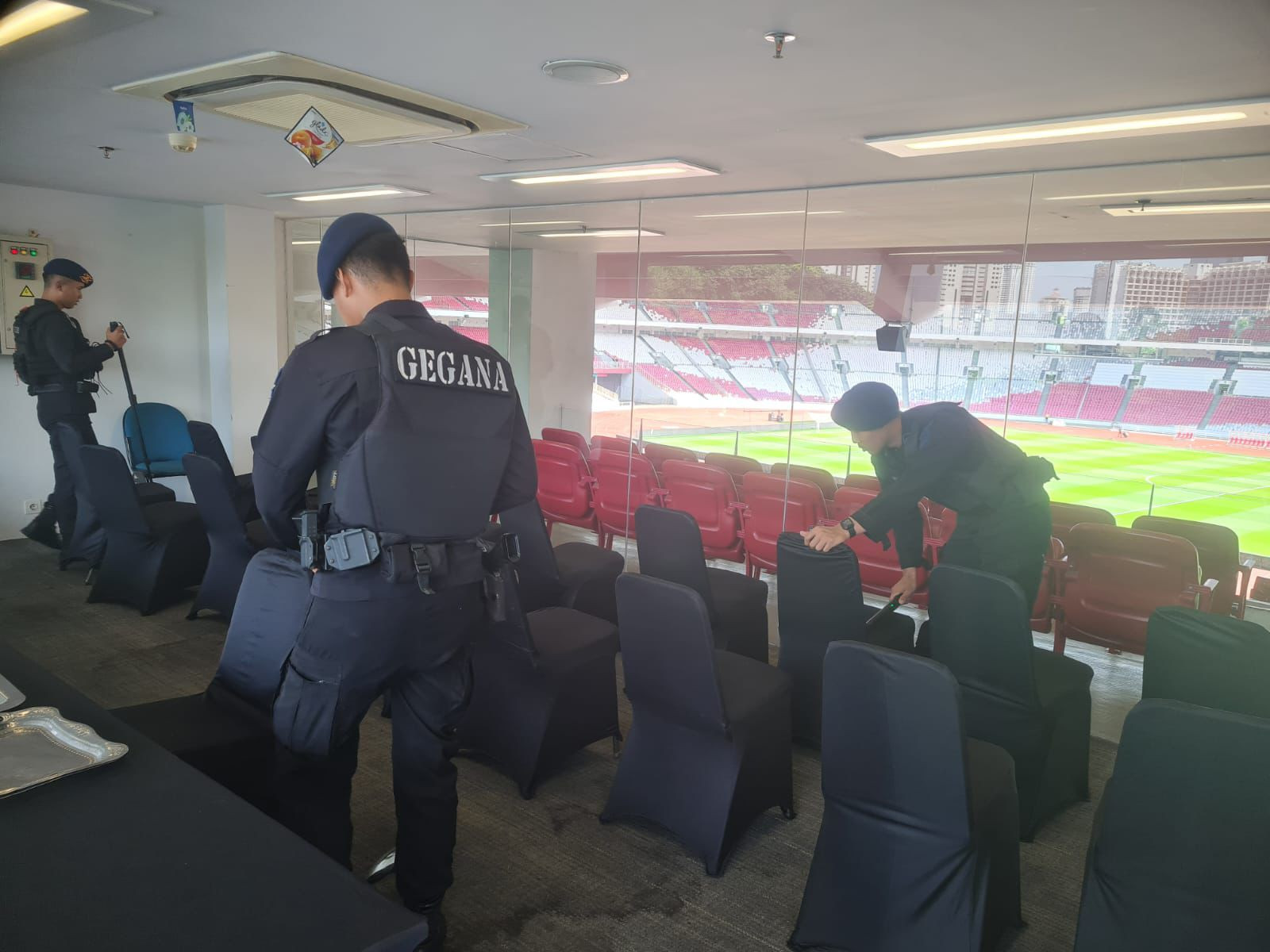 Brimob Polda Metro Jaya Pastikan Keamanan Laga DRX World Legends vs Barcelona Legends di GBK