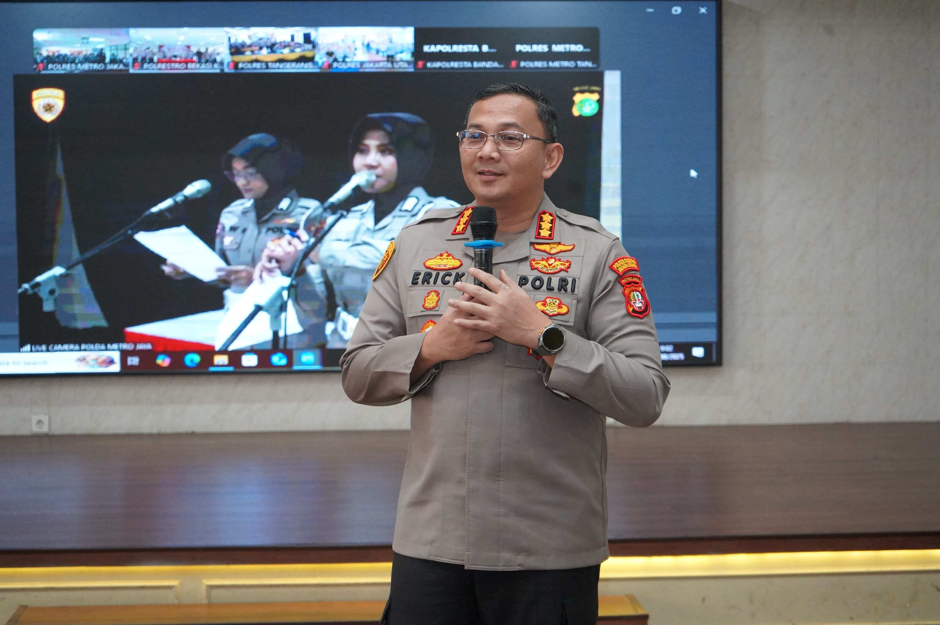 Kapolres Metro Jakarta Utara Hadiri Pembukaan Pelatihan Keterampilan Bagi Pegawai Negeri Polri Polda Metro Jaya Secara Virtual
