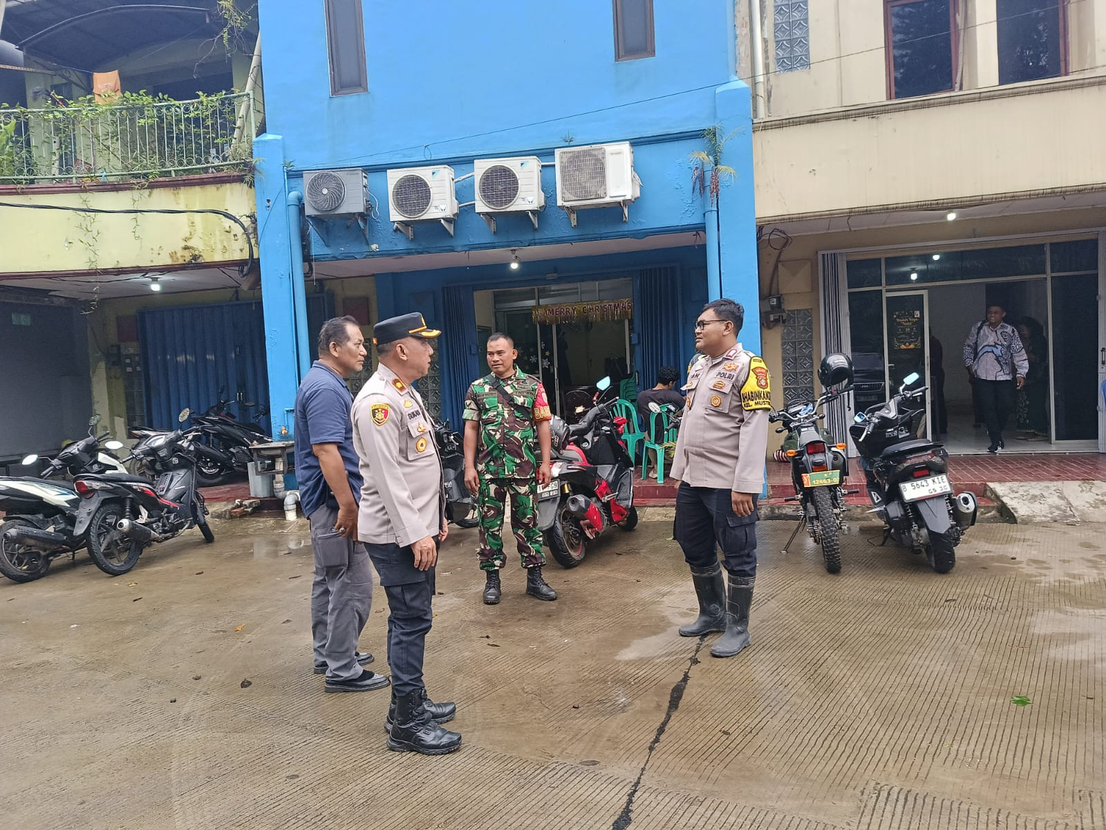 Polsek Bantar Gebang Monitoring dan Amankan Kegiatan Natal serta Periksa Kesiapan Nataru