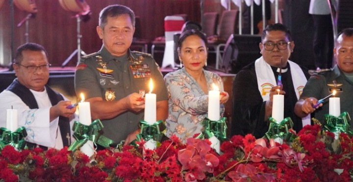 Natal Bersama di Kupang, Kasad Ajak Prajurit Jembatani Program Pemerintah dan Rakyat