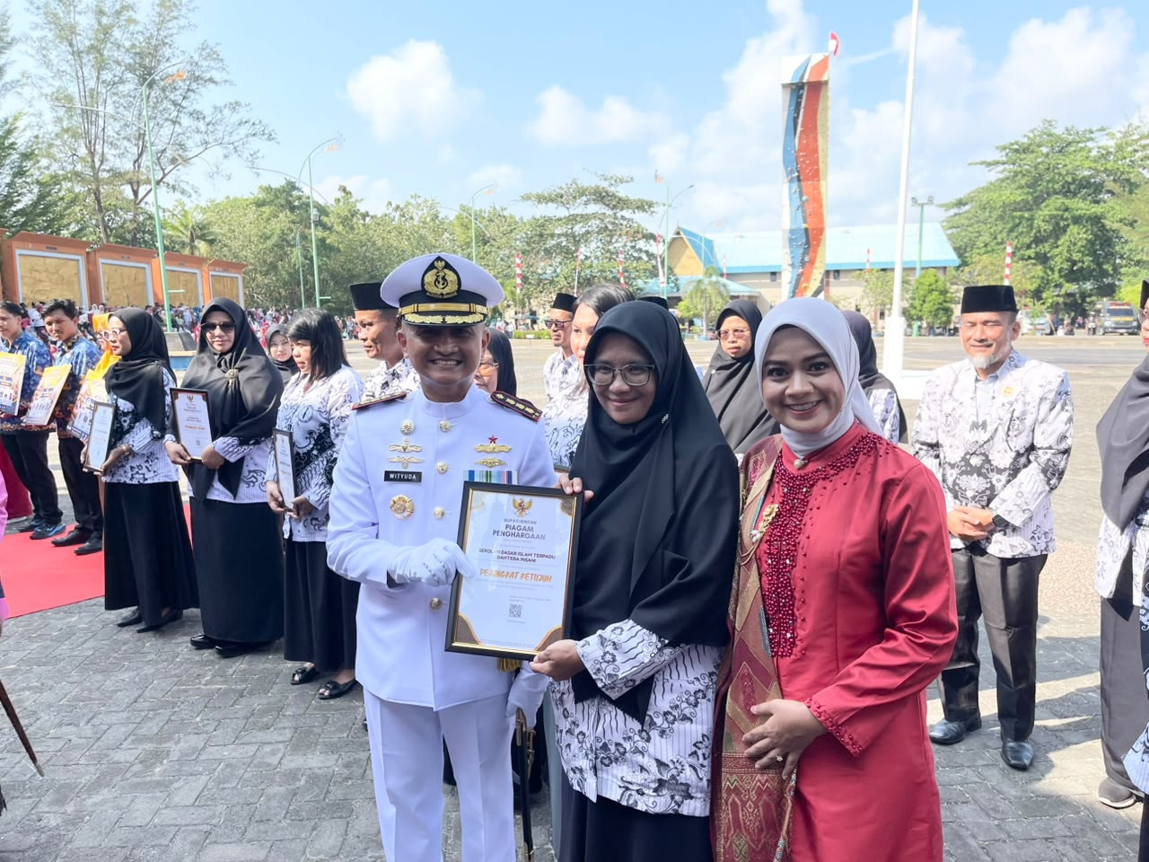 Danlanal Bintan Hadiri Upacara HUT Ke-81 Kemerdekaan RI Tingkat Kabupaten Bintan