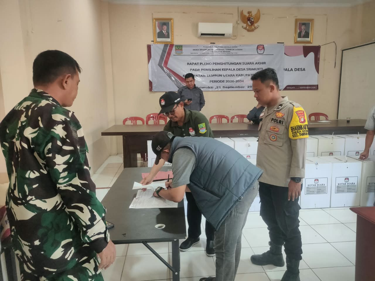Pilkades Serentak di Kabupaten Bekasi Berlangsung Aman dan Kondusif