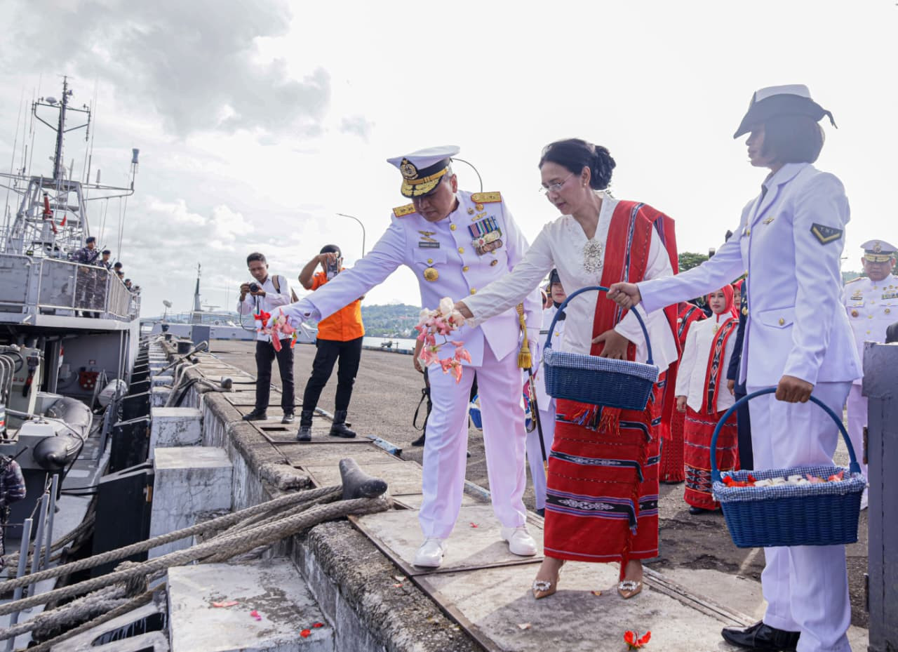 Kodaeral IX Gelar Upacara Tabur Bunga Peringati Hari Pahlawan Nasional Martha Christina Tiahahu Ke-208 Tahun 2026