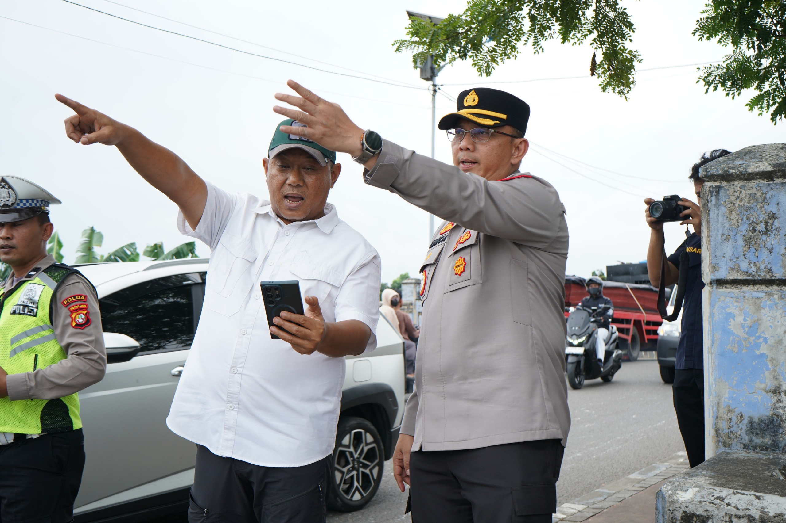Kapolres Turun Tangan, Kemacetan Viral di BKT Berhasil Diurai