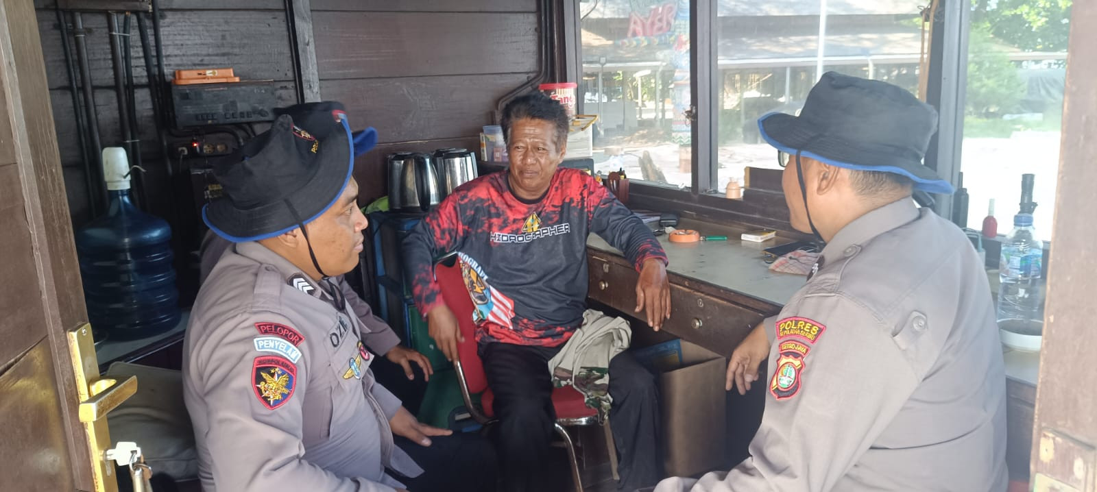 Satpolairud Polres Kepulauan Seribu Gelar Jakarta On The Spot, Edukasi Wisatawan tentang Keselamatan Laut dan Layanan Polisi 110