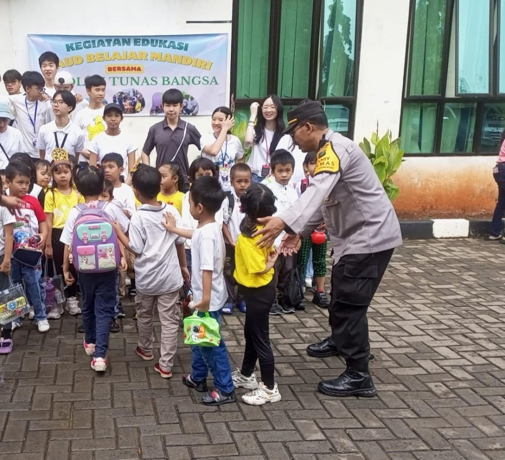 Mendekatkan Diri dengan Anak Usia Dini, Polsek Pademangan Gelar Program Polisi Sahabat Anak