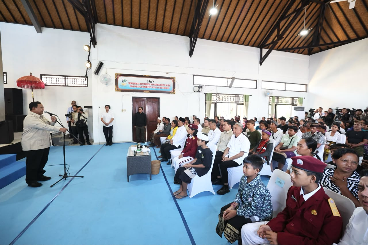 Pesan Prabowo ke Siswa Sekolah Rakyat: Angkat Derajat Orang Tuamu