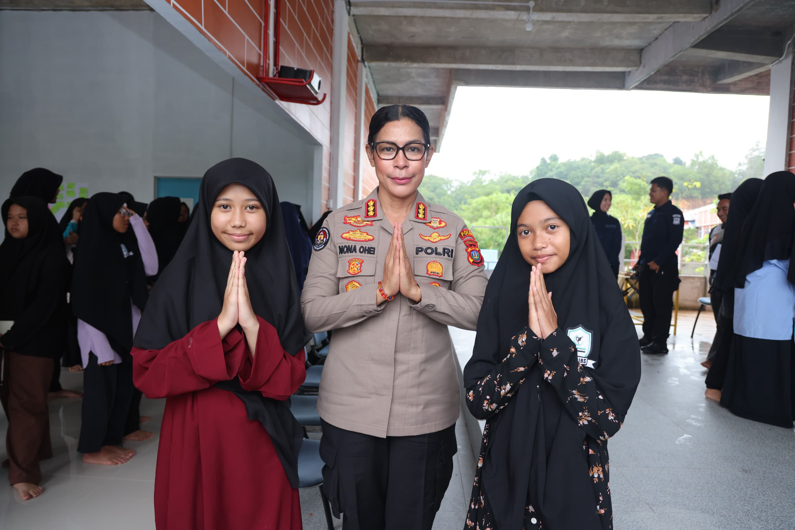 KABID HUMAS POLDA KEPRI AJAK PELAJAR NIZAM AL-MULK JADI GENERASI CERDAS, BERKARAKTER, DAN SADAR HUKUM