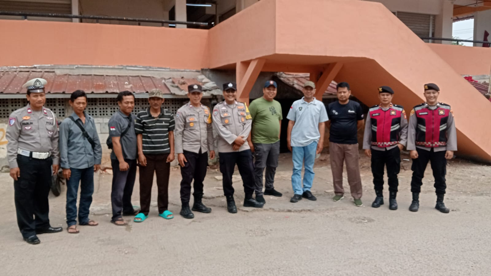 Polsek Bantargebang Laksanakan Patroli ke Central Ekonomi Pasar Bantargebang