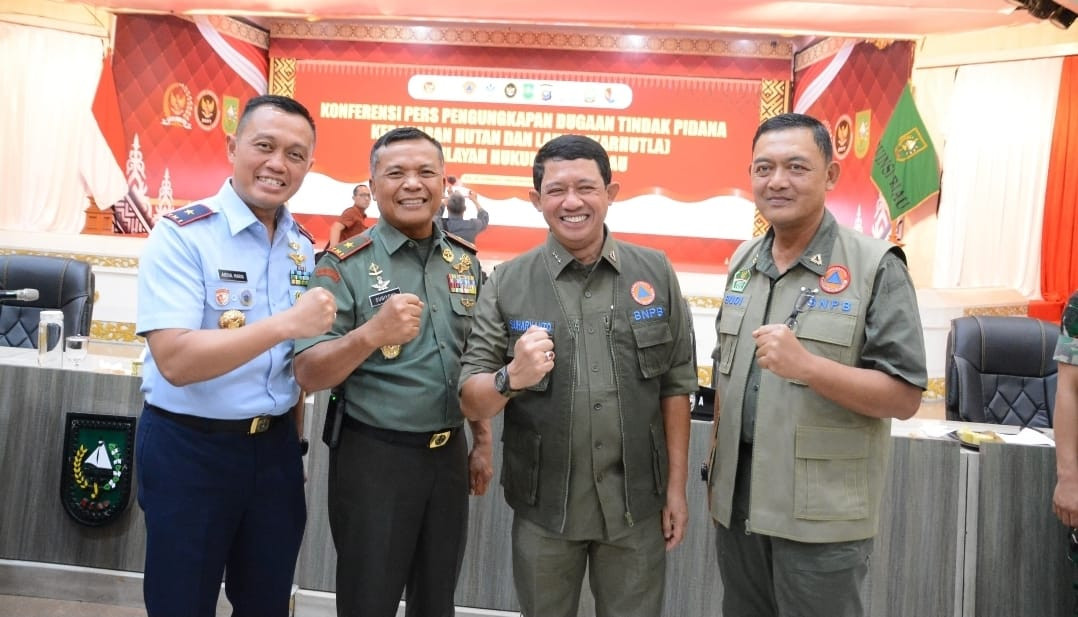 Danrem 031/WB Hadiri Rapat Evaluasi Karhutla di Provinsi Riau ‎