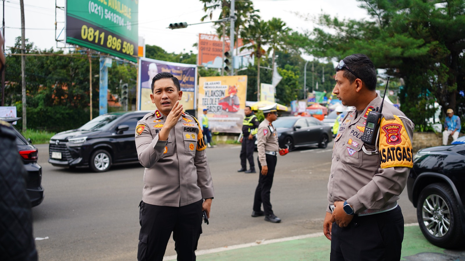 Kapolres Bogor Tinjau Langsung Arus Lalu Lintas di Puncak Saat Libur Panjang