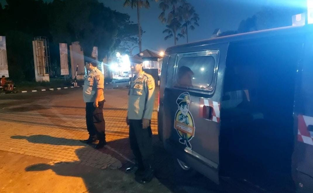POLSEK RAWALUMBU GELAR PATROLI KRYD ANTISIPASI GUANTIBMAS DI BEKASI TIMUR DAN RAWALUMBU