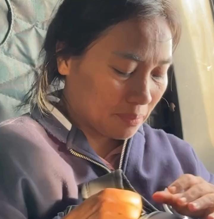 Ibu Bhayangkari Pandu Helikopter Bantuan ke Desa Terisolasi di Tapanuli Tengah