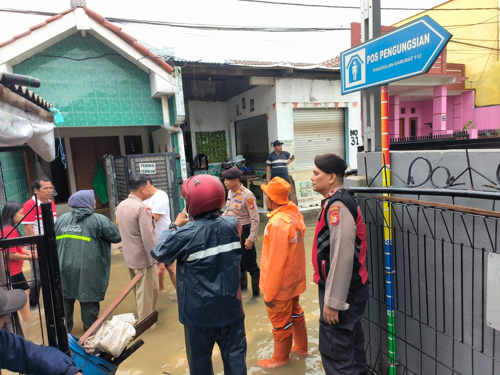 Polisi Lakukan Monitoring Genangan dan Banjir di Cakung