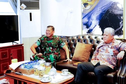 Kapuspen TNI Kunjungi Kejaksaan Agung, Bahas Sinergi Perlindungan Jaksa dan Berbagai Isu