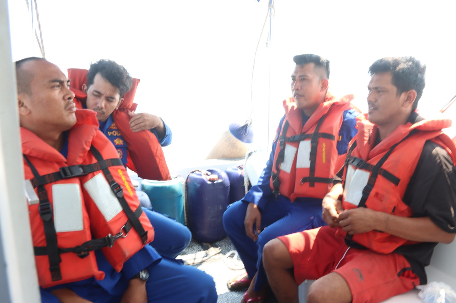Polres Kepulauan Seribu Tangani Penemuan Korban Tercebur di Perairan Pulau Aer, ABK KM. Horison Selamat Diselamatkan oleh Kapal Mariani Linda