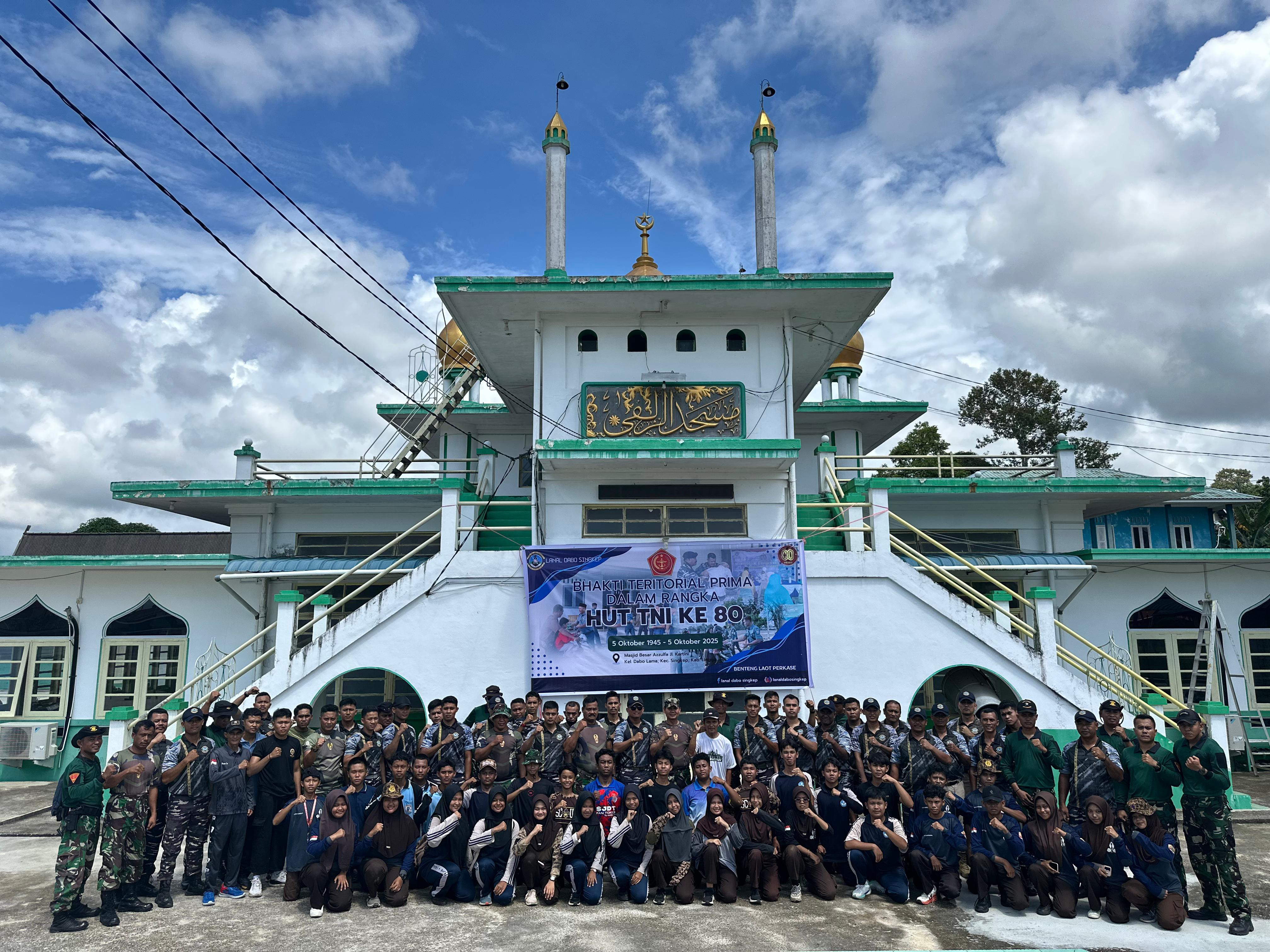 Lanal Dabo Singkep Gelar Bhakti Teritorial Prima, Perawatan Rumah Ibadah Dalam Rangka HUT Ke-80 TNI