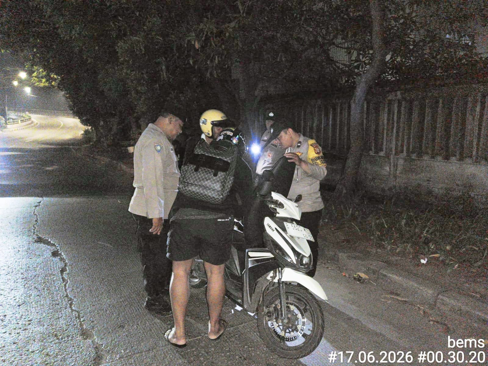Polsek Cilincing Gelar Patroli KRYD dan Razia Stasioner, Situasi Wilayah Tetap Kondusif