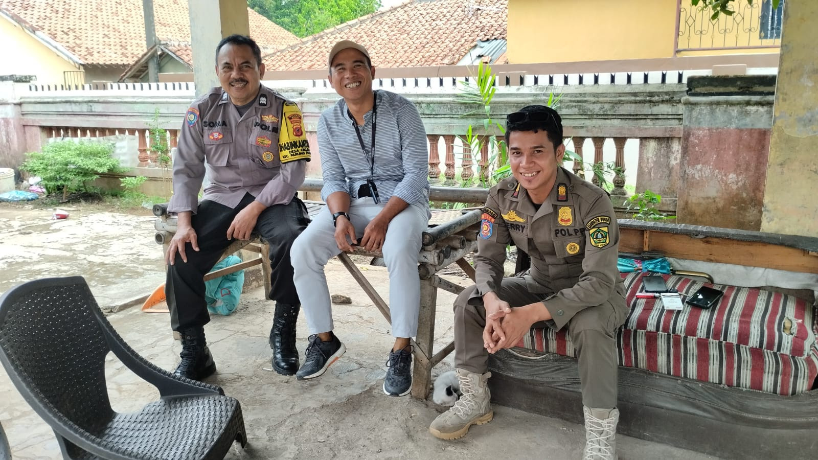 Bhabinkamtibmas Polsek Parungpanjang Polres Bogor Sambangi Warga Desa Cikuda, Sampaikan Imbauan Kamtibmas