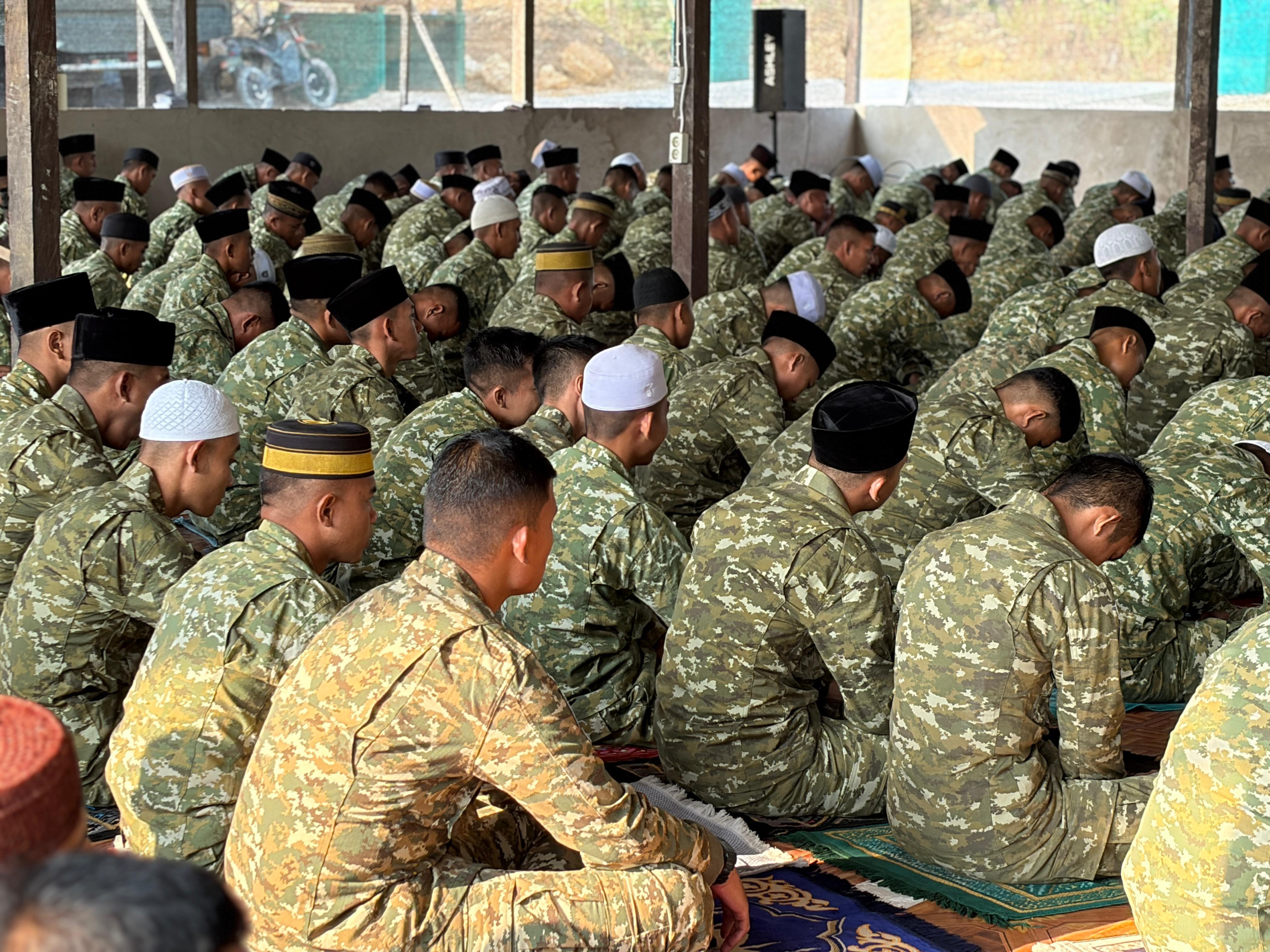 Sujud Memohon Rahmat Hujan, Brigif TP 32/Mangkalihat & Yonif 879/Rangkok Cakti Gelar Sholat Istisqo dan Do'a Bersama