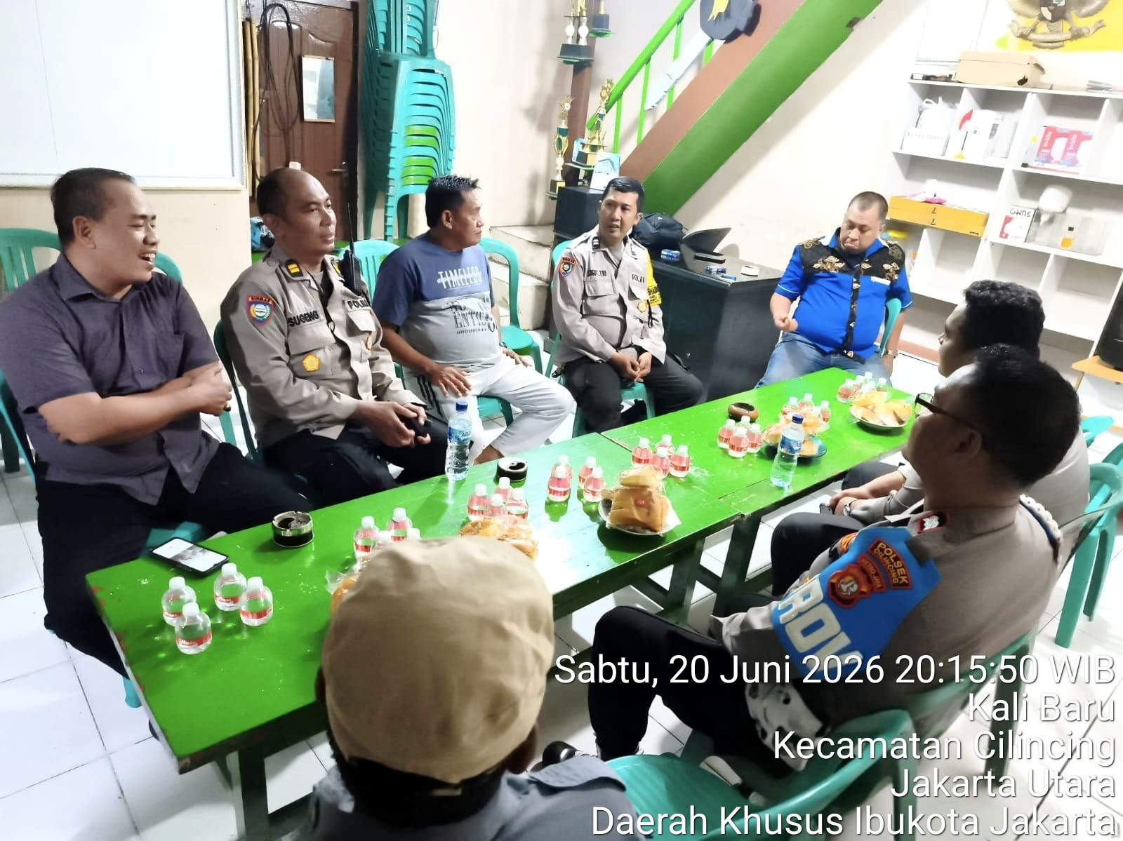 Jaga Jakarta On The Spot Kapolsek Cilincing, Ajak Warga Kalibaru Perkuat Pengawasan Remaja dan Cegah Tawuran