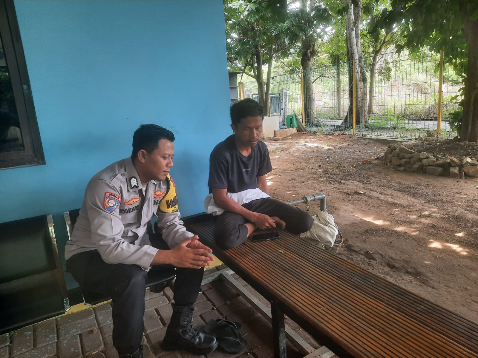 Bhabinkamtibmas Pulau Lancang Ajak Warga Jaga Kamtibmas, Ciptakan Lingkungan Wisata Aman dan Nyaman