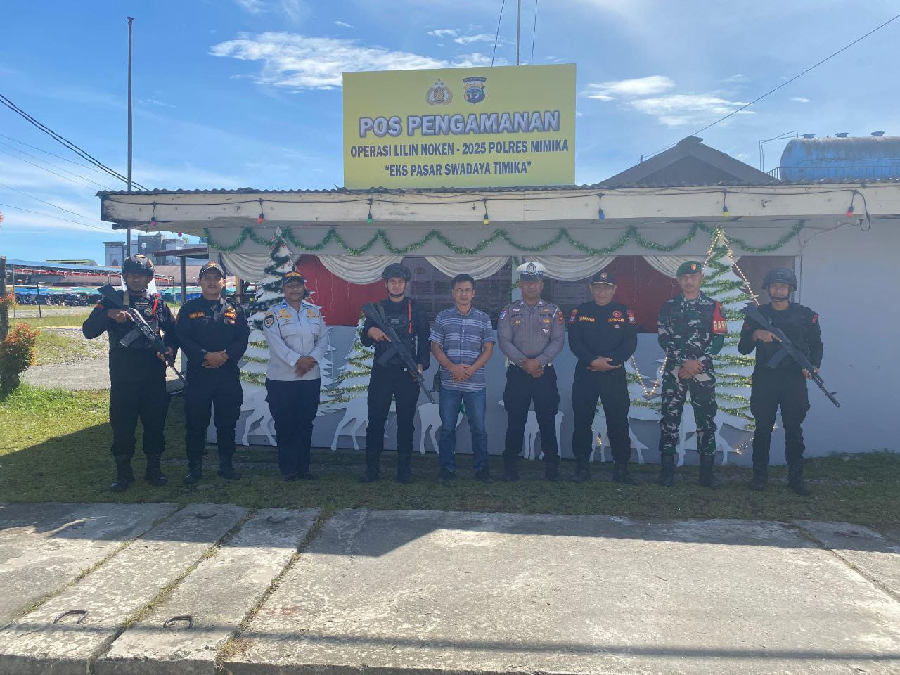 Jaga Situasi Tetap Kondusif Jelang Pergantian Tahun, Personel Kodim 1710/Mimika Bersama Polri Gelar Pengamanan Terpadu