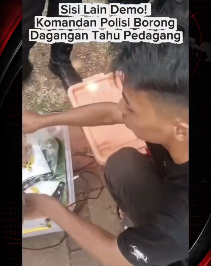 Polisi Borong Tahu Pedagang, Dibagikan ke Warga di Tengah Pengamanan DPR