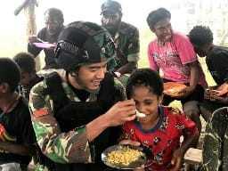 TNI Tegaskan Guru dan Nakes di Yahukimo Profesional, Tak Terlibat Satgas TNI