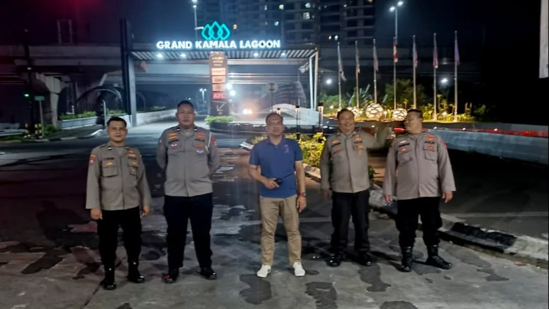 Polri Hadir di Tengah Masyarakat, Polsek Bekasi Selatan Gelar Patroli Skala Besar Ciptakan Kamtibmas Akhir Pekan Kondusif
