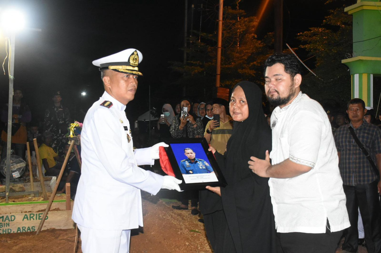 Danlanal Bintan Pimpin Upacara Deputasi Pemakaman Kadiskum Lantamal XIV Sorong