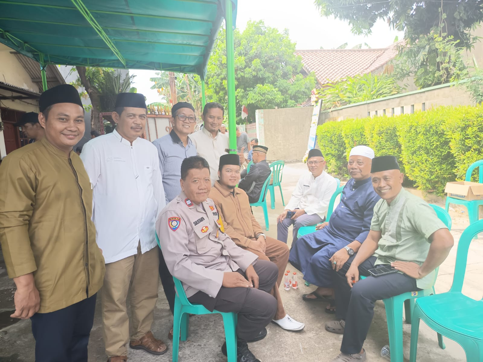 Bhabinkamtibmas Jakasampurna Patroli dan Sambang Warga untuk Cegah Kejahatan