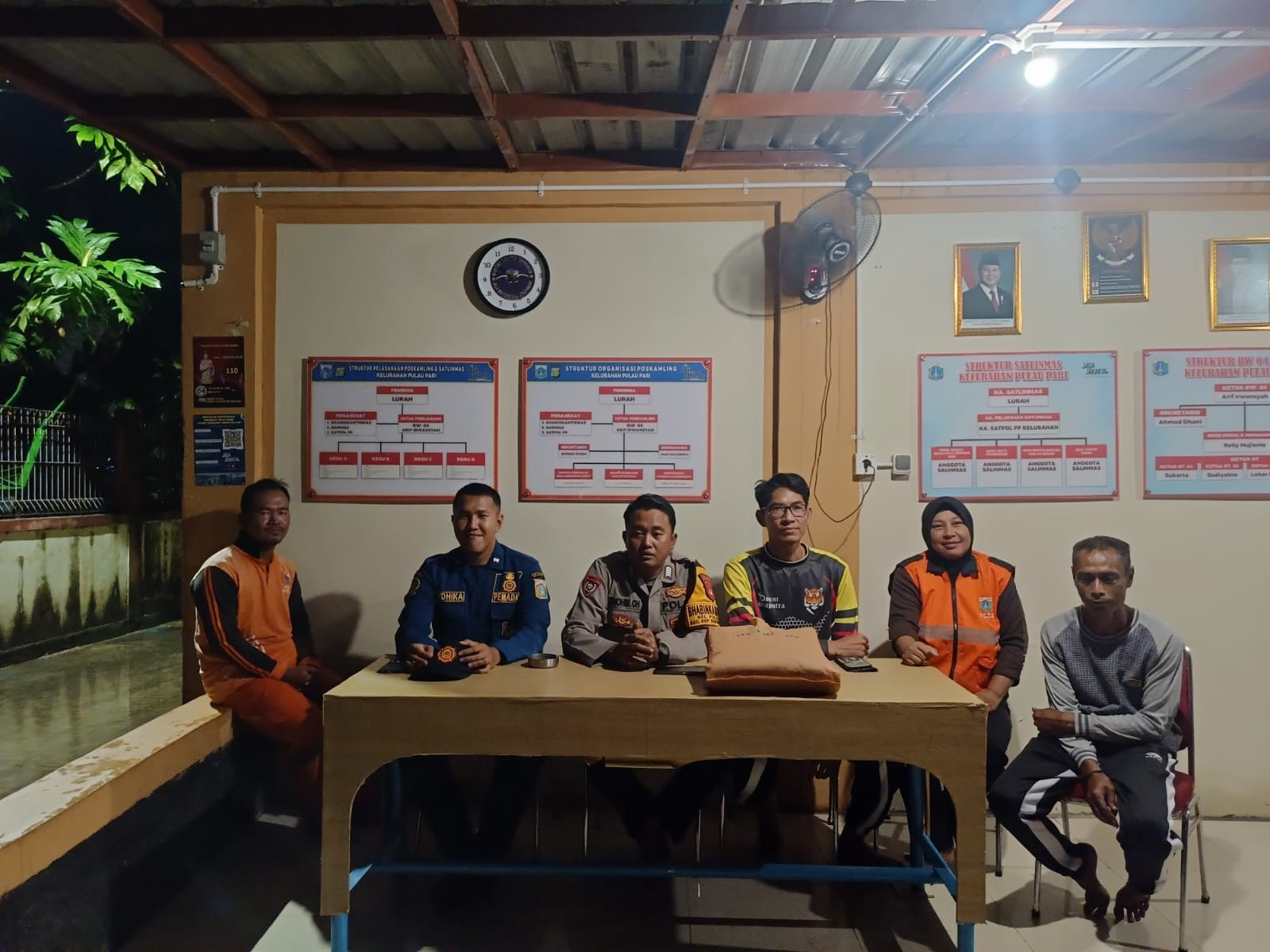 Polsek Kepulauan Seribu Selatan Gencarkan Patroli Malam dan Sosialisasi Layanan 110 Cegah Gangguan Kamtibmas