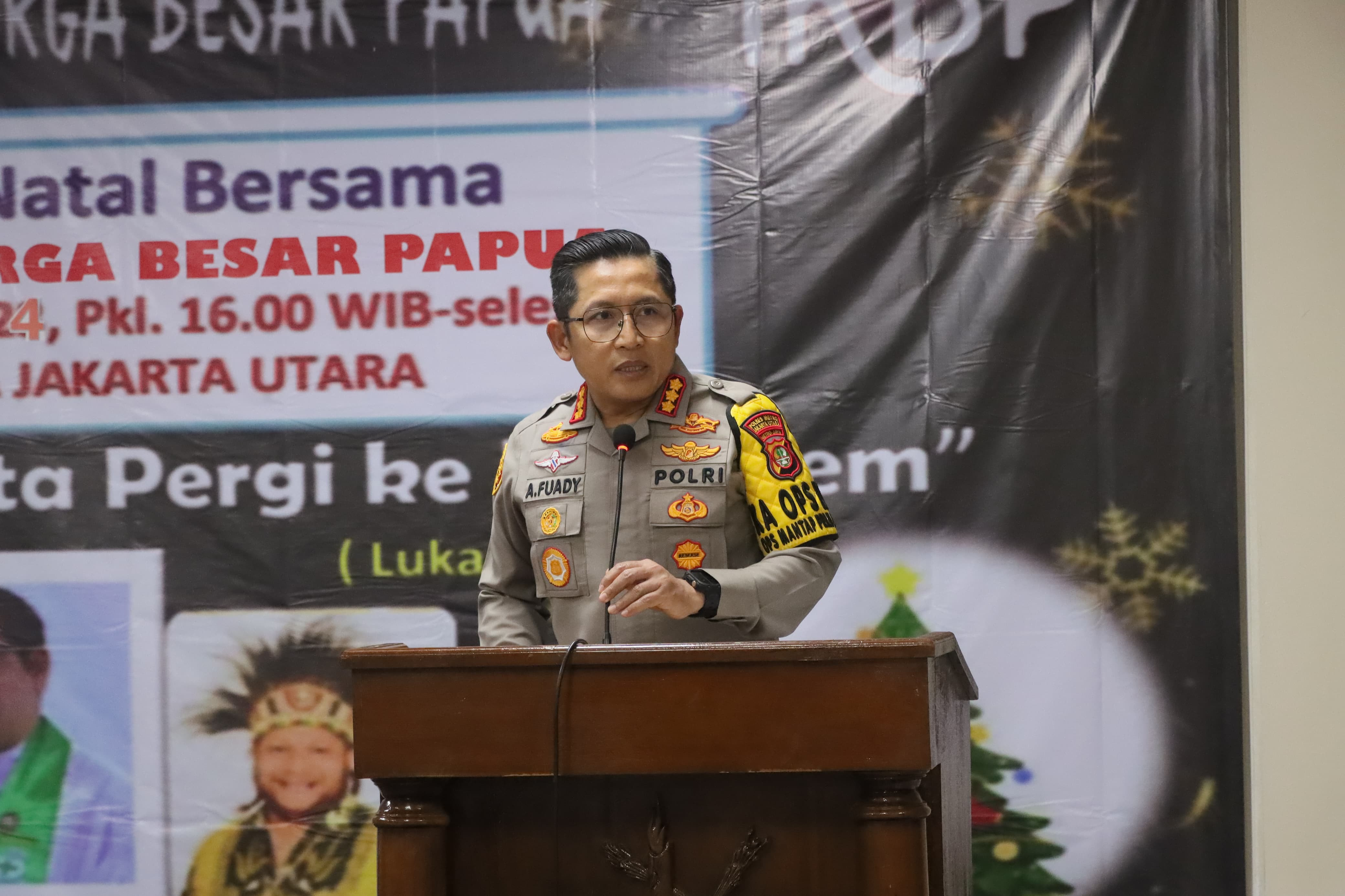 Kapolres Metro Jakarta Utara Kunjungan ke Perayaan Natal Ikatan Keluarga Besar Papua