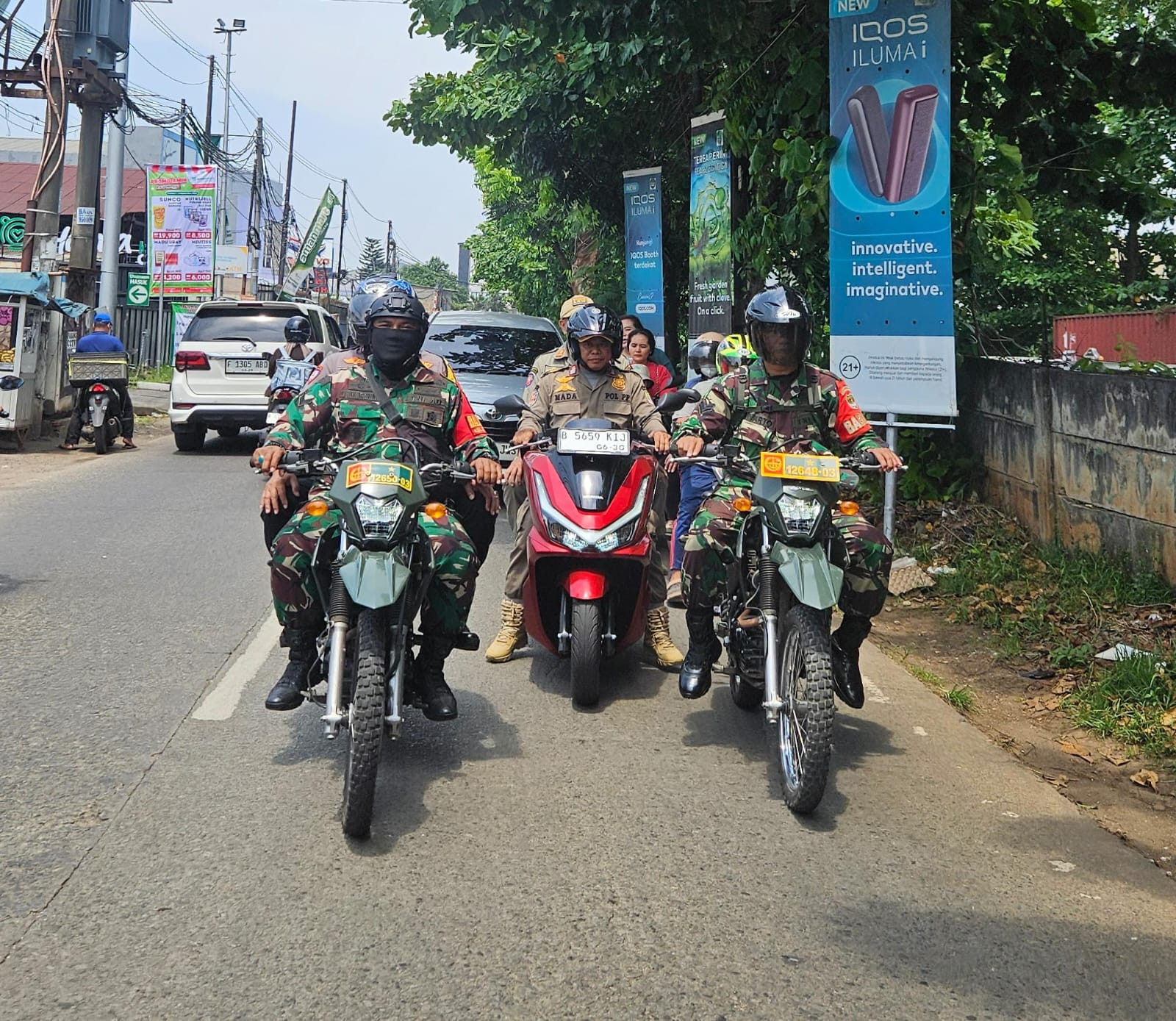 Tingkatkan Keamanan, Polsek Jatisampurna Gelar Patroli Skala Sedang Gabungan Tiga Pilar
