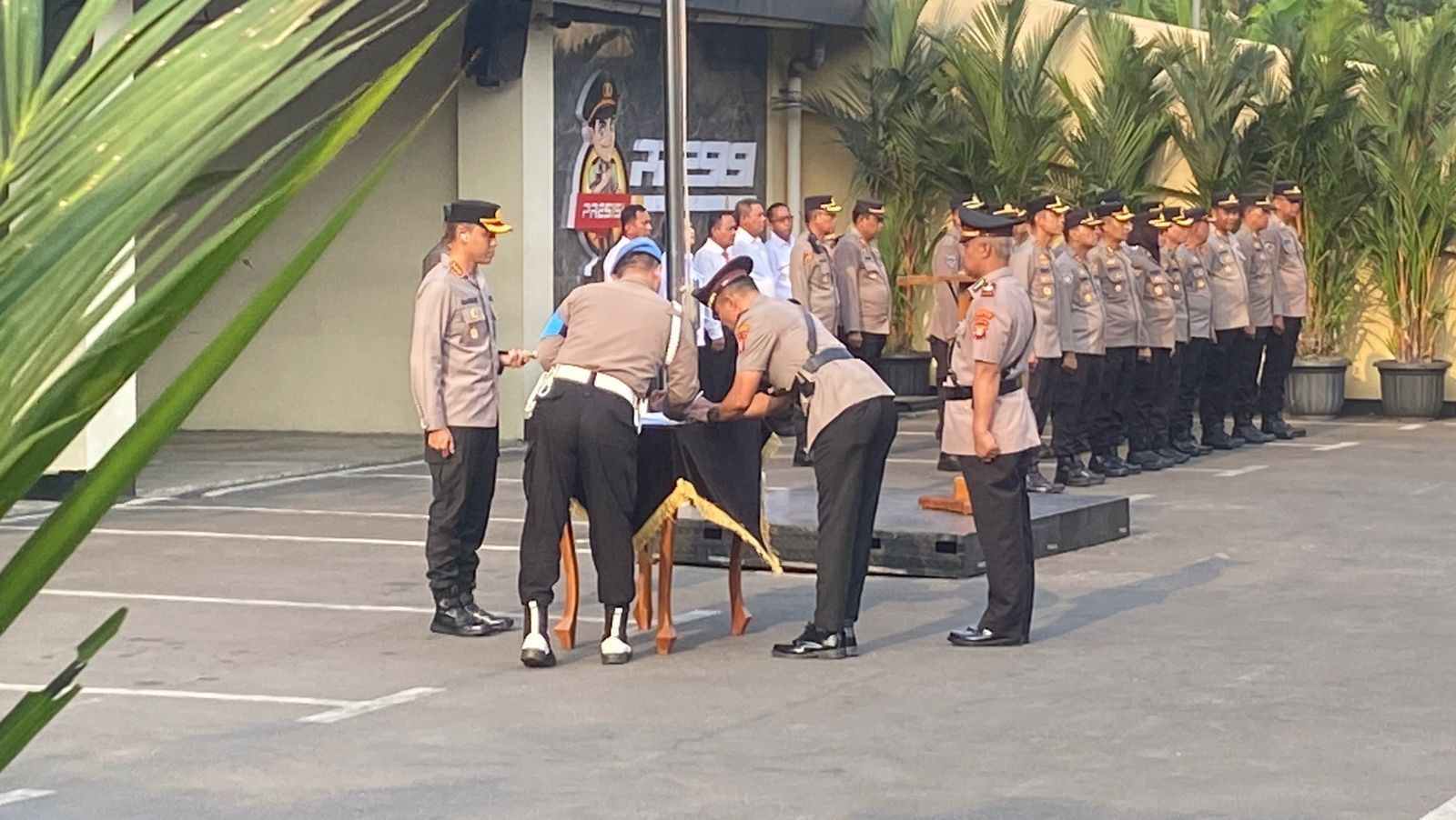 Kapolres Metro Bekasi Kota Pimpin Sertijab Pejabat Utama dan Kapolsek Jajaran