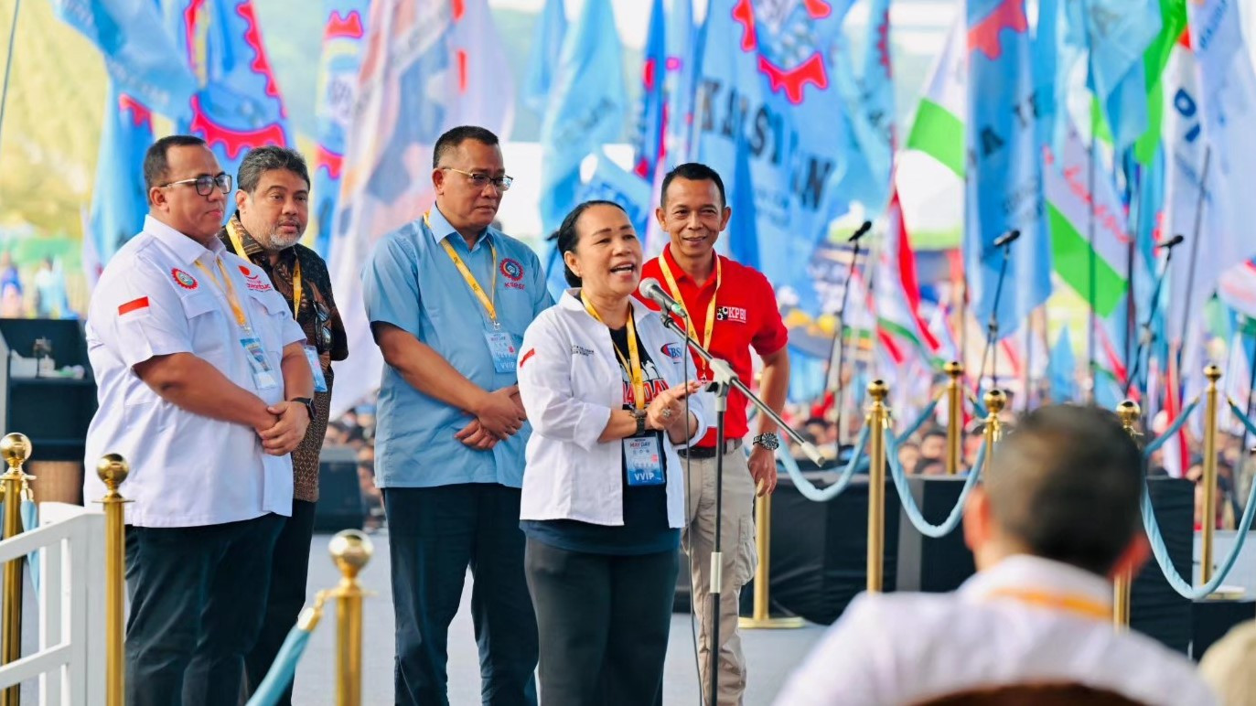 Elly Rosita Silaban Mengucapkan Terima Kasih Kepada Presiden Prabowo Yang Telah Bersama-sama Buruh di hari buruh Internasional