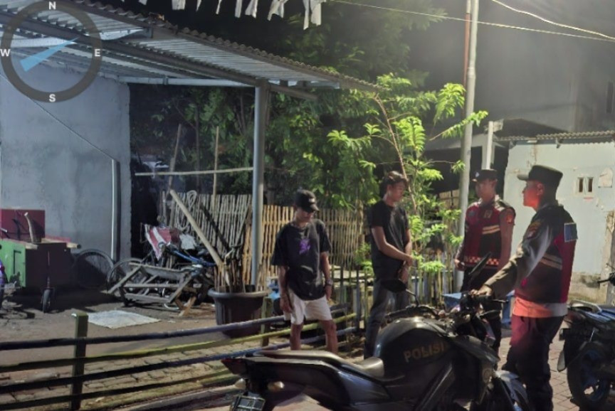 Patroli Malam Ramadhan, Polsek Kepulauan Seribu Selatan Bersama TNI dan Satpol PP Perkuat Siskamling Cegah Guantibmas