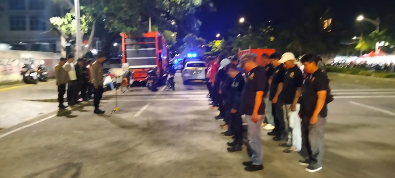 Antisipasi Gangguan Kamtibmas Malam Minggu, Polsek Kelapa Gading Gelar Apel KRYD di Arteri Gading Pelangi