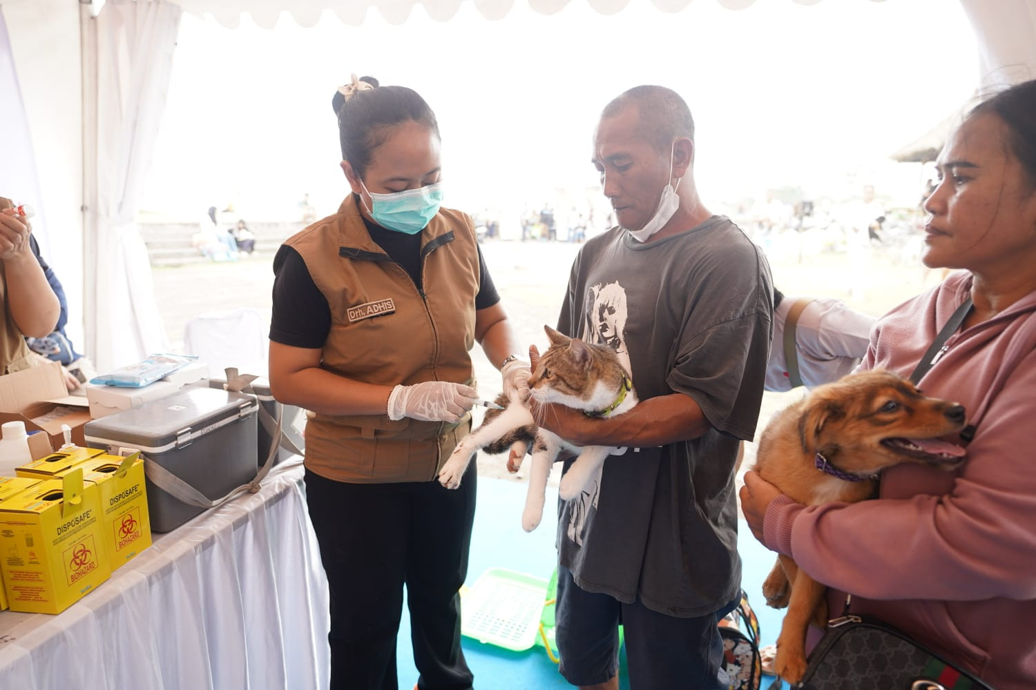 Waketum Bhayangkari Kampanye Rabies, 350 Ekor Hewan Divaksin di Polres Buleleng