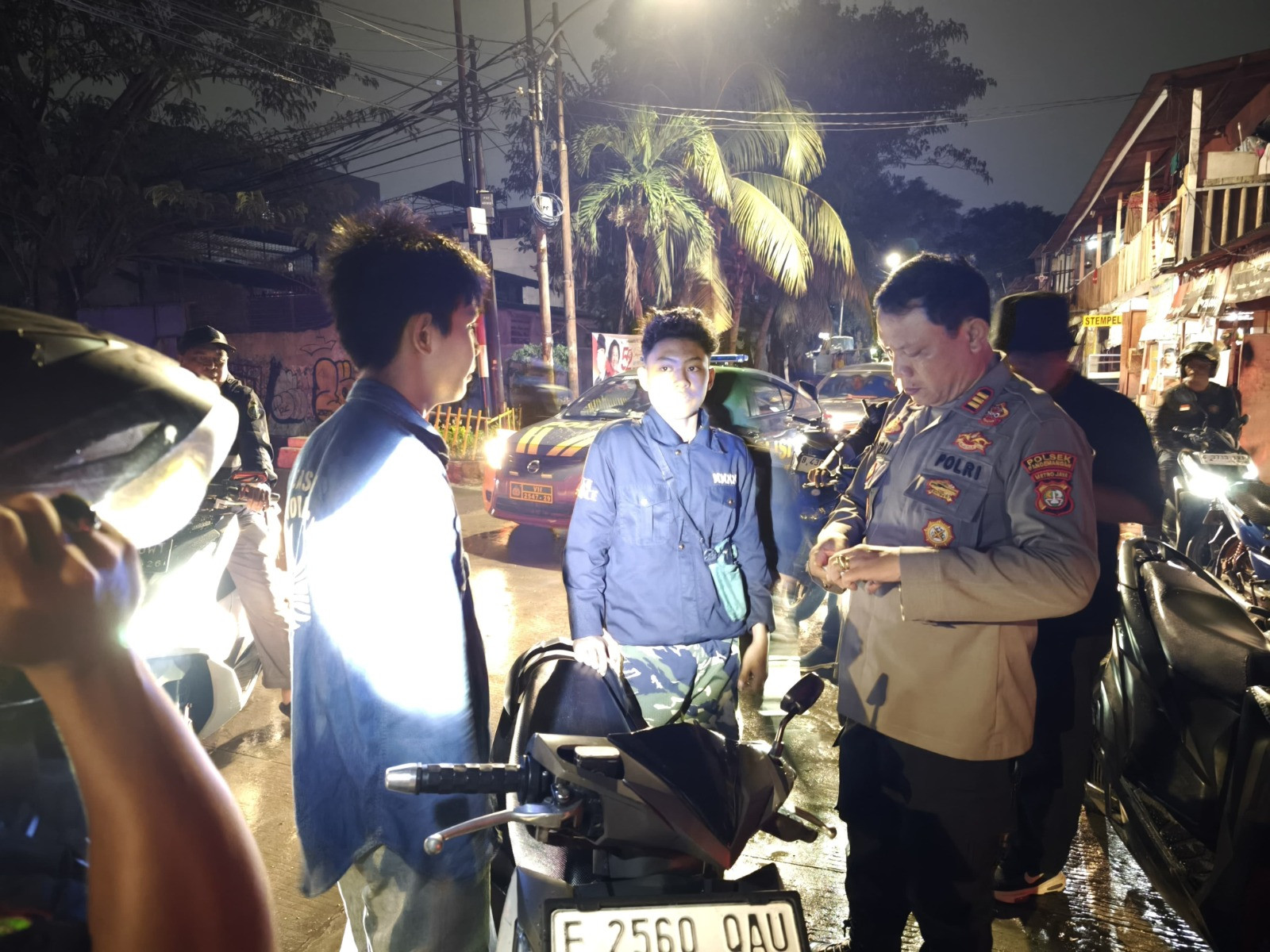 Tengah Malam Berpatroli untuk Pademangan yang Damai, Puluhan Personel Gabungan Dilibatkan