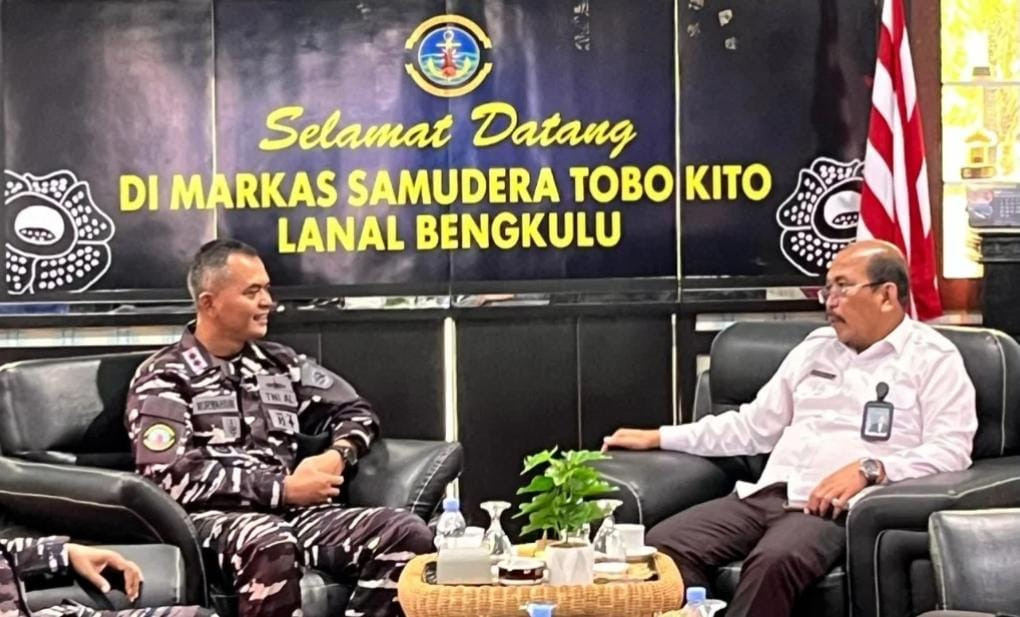 Silaturahmi Pererat Sinergi, Danlanal Bengkulu Sambut Kepala Kantor Wilayah Direktorat Jenderal Imigrasi Bengkulu