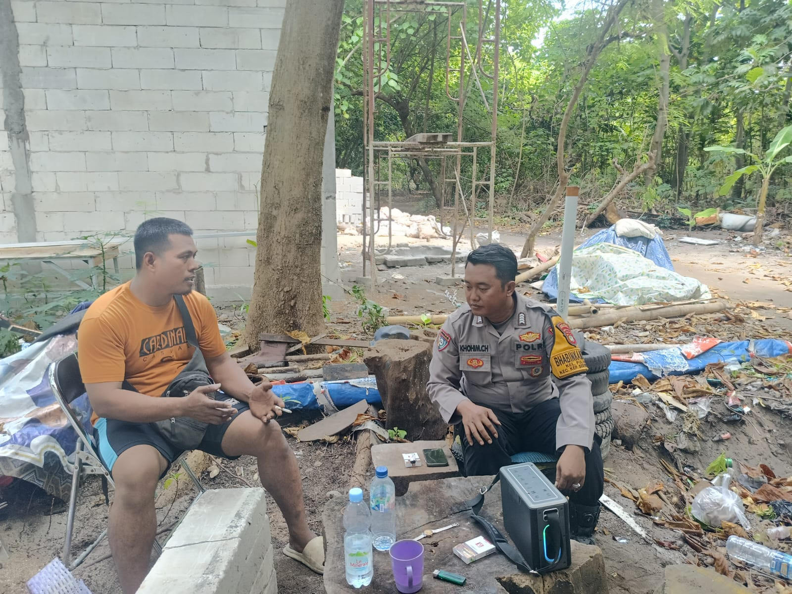 Jakarta On The Spot di Pulau Pari, Bhabinkamtibmas Ajak Warga Manfaatkan Layanan Polri 110 dan Jaga Kamtibmas